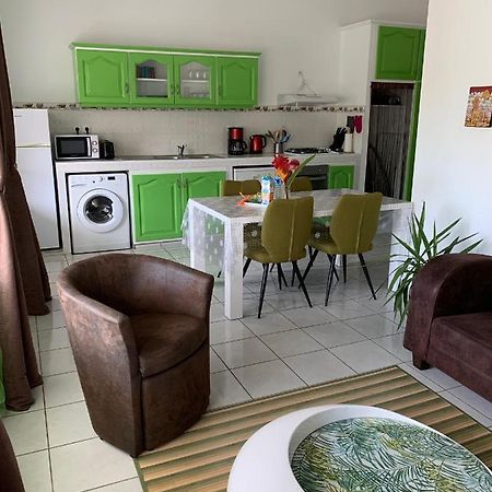 Appartamento Les Pommes Lianes Deshaies Esterno foto