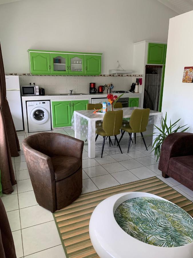 Appartamento Les Pommes Lianes Deshaies Esterno foto